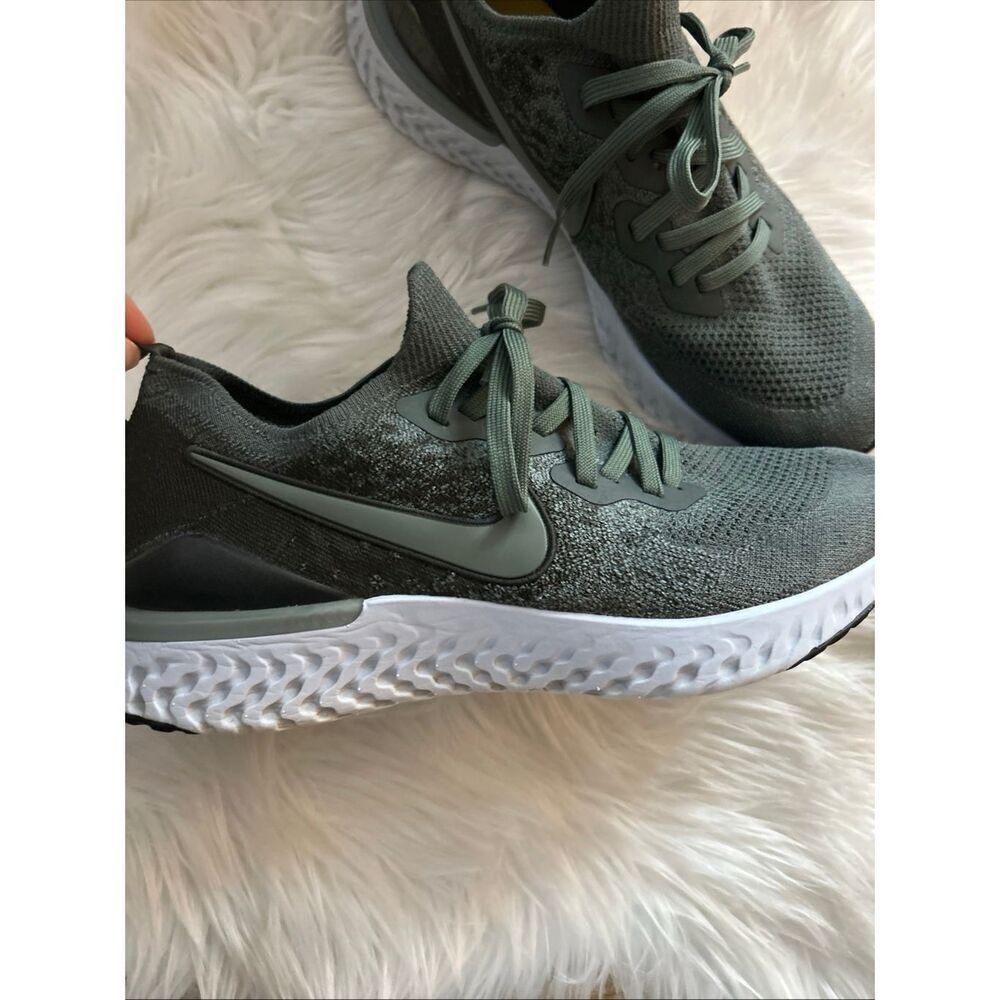 Nike Epic React Flyknit Olive/Mineral Spruce, Size 11.5 BQ8928-301, lightly used - Picture 2 of 6